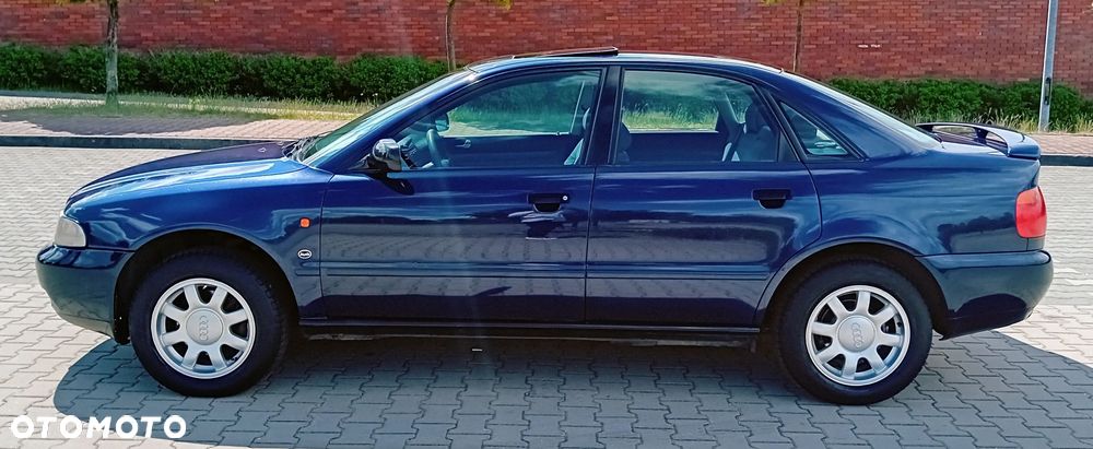 Audi A4 Limousine - 21