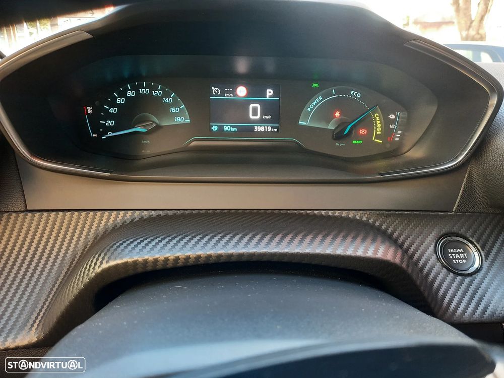 Peugeot e-208 Active — fotografia 9