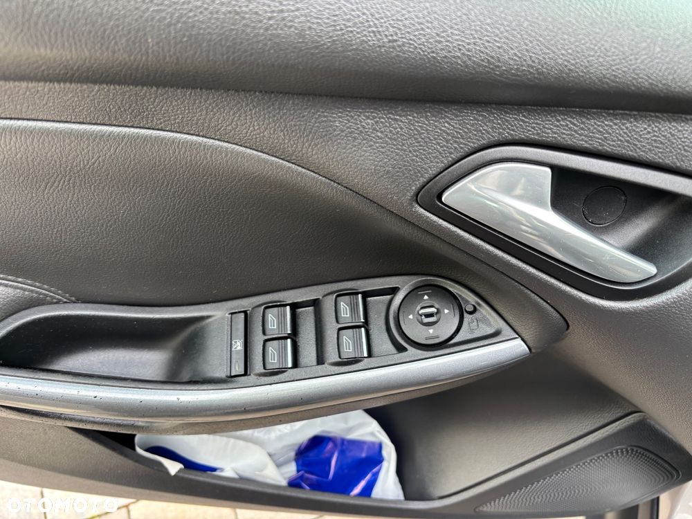 Ford Focus 1.6 TDCi DPF Start-Stopp-System Titanium - 23