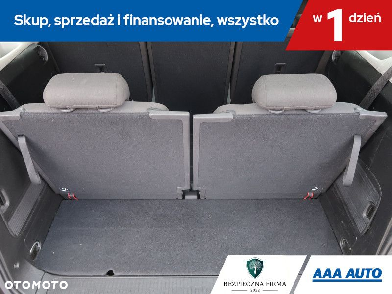 Opel Zafira - 17