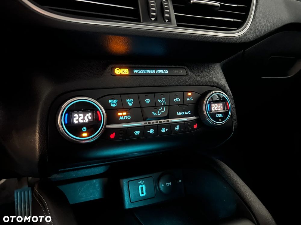 Ford Focus 2.0 EcoBlue Titanium X - 34