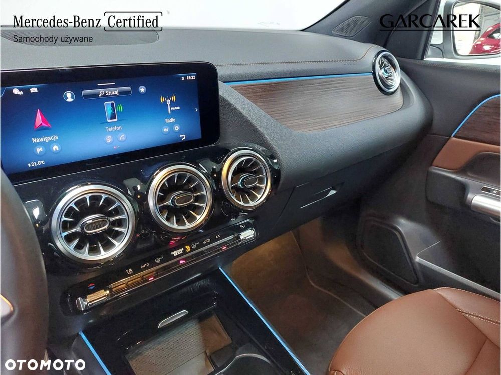 Mercedes-Benz GLA 200 Progressive - 18