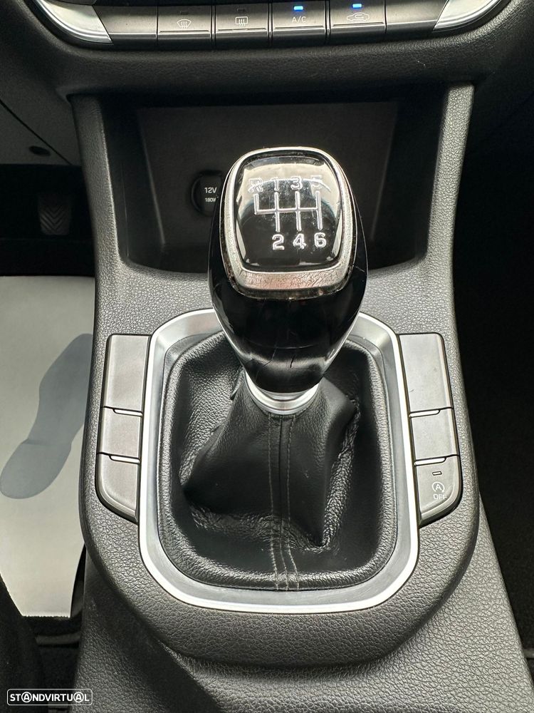 Hyundai i30 CW - 14
