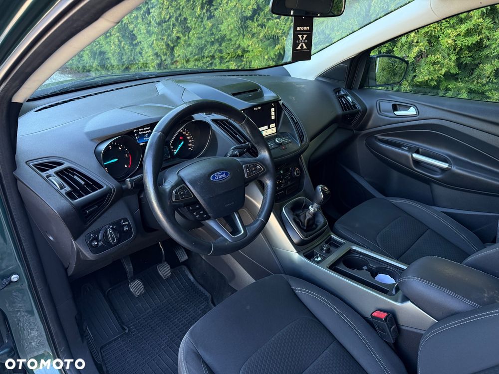 Ford Kuga - 13