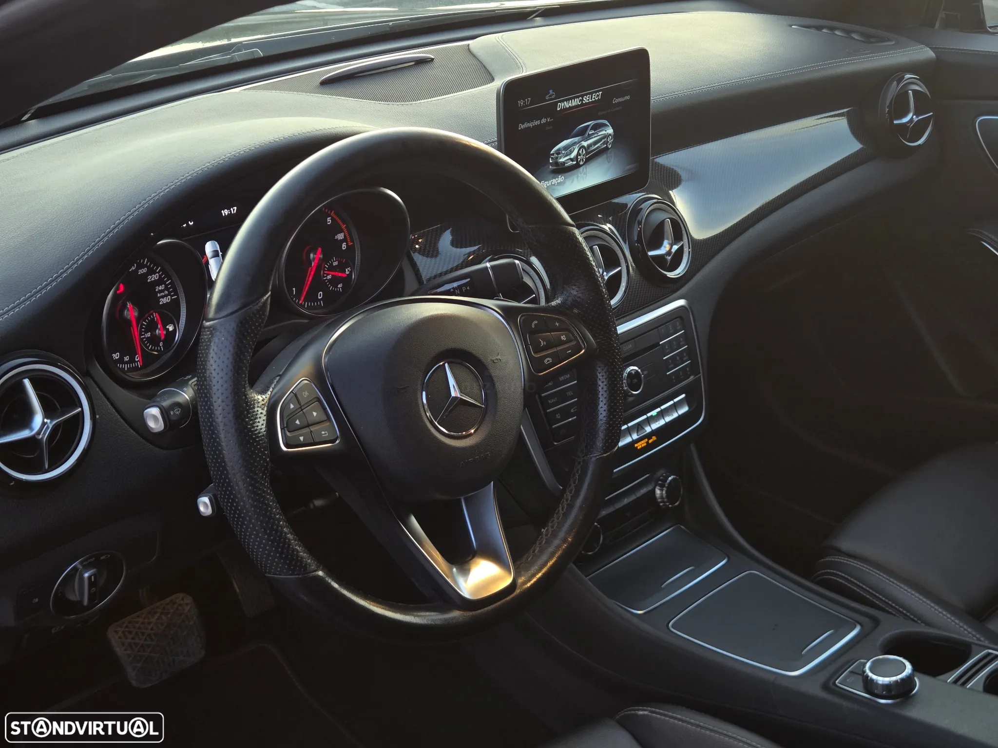 Mercedes-Benz CLA 200 d Shooting Brake AMG Line Aut. - 13