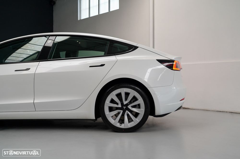 Tesla Model 3 Tração Traseira Standard - 21
