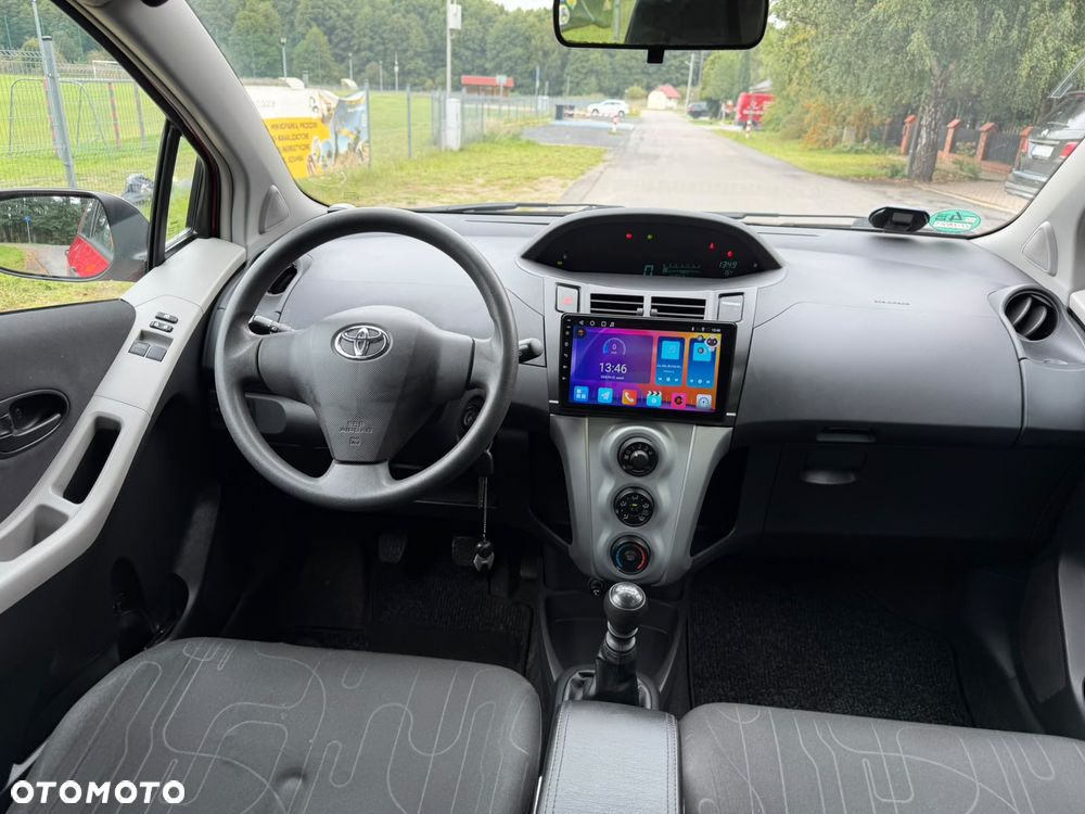 Toyota Yaris - 2