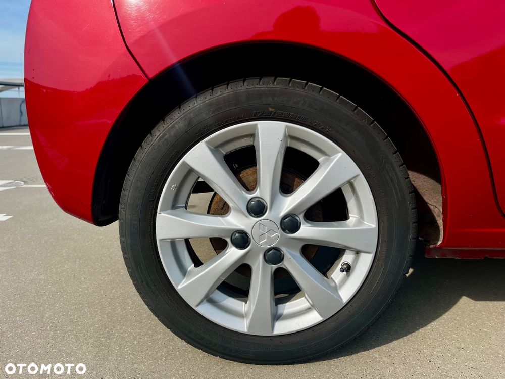 Mitsubishi Space Star 1.2 Intense CVT - 33