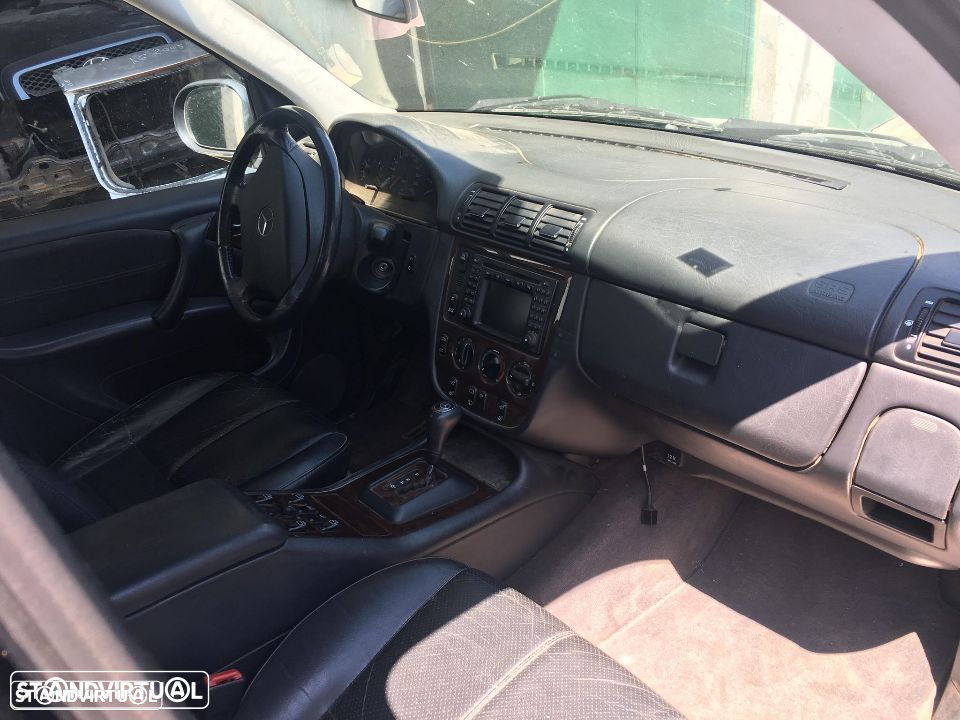 Mercedes ML 270CDI de 2000 para peças - 8