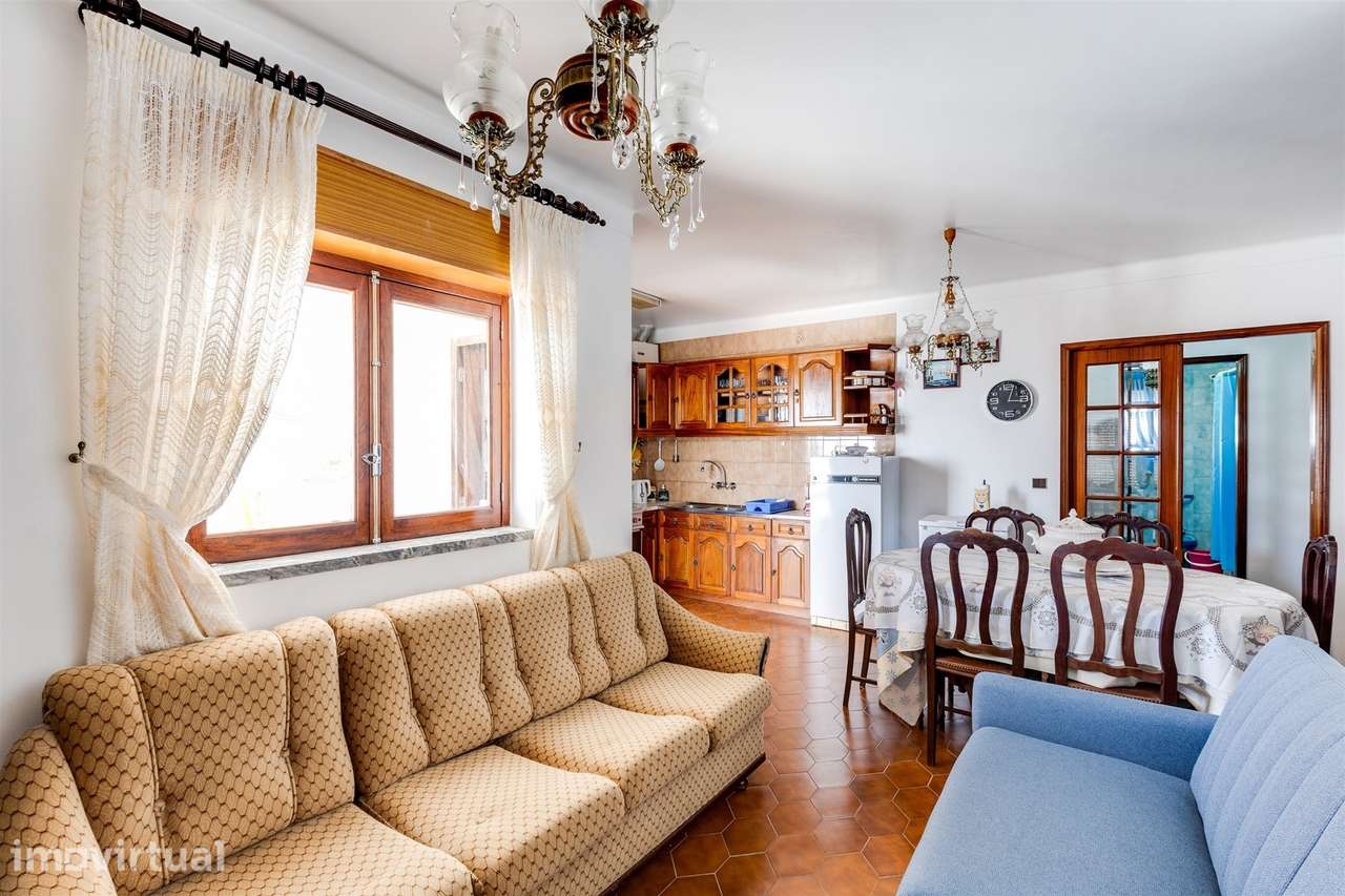 Apartamento T2 com Terraço e Garagem | Praia da Nazaré - Grande imagem: 4/32