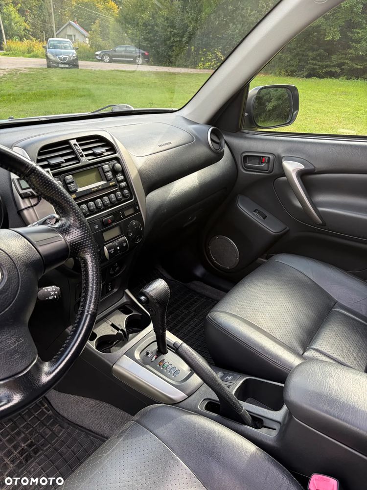 Toyota RAV4 2.0 VVT-i Prestige - 17