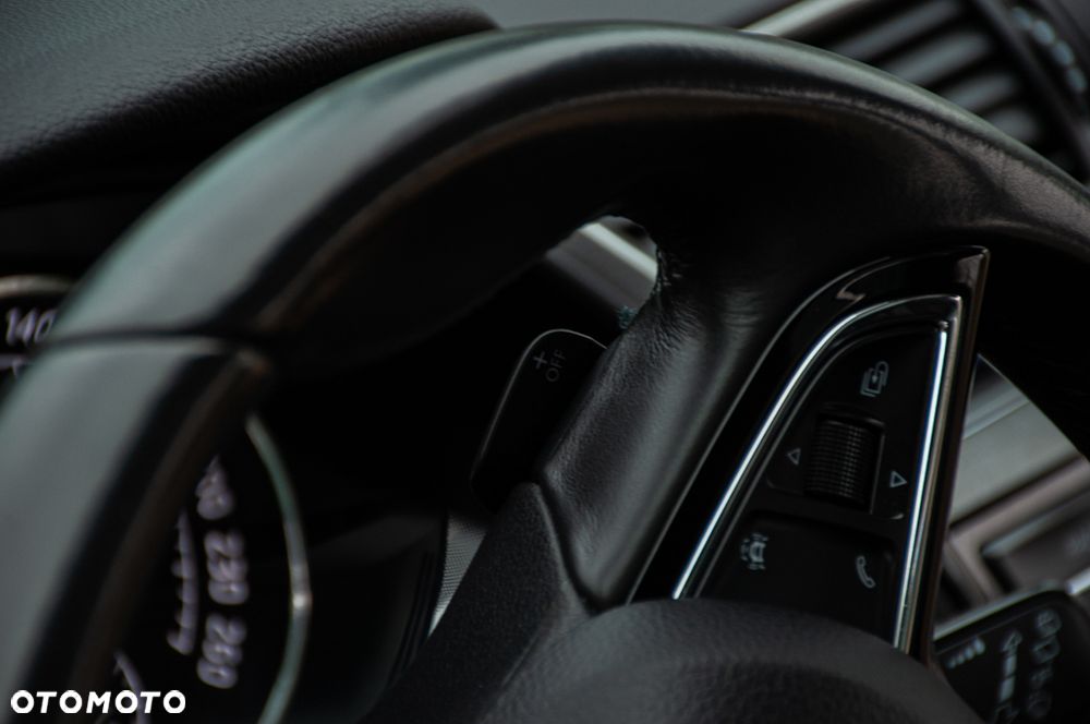 Skoda Superb 2.0 TDI 4x4 DSG Premium Edition - 10