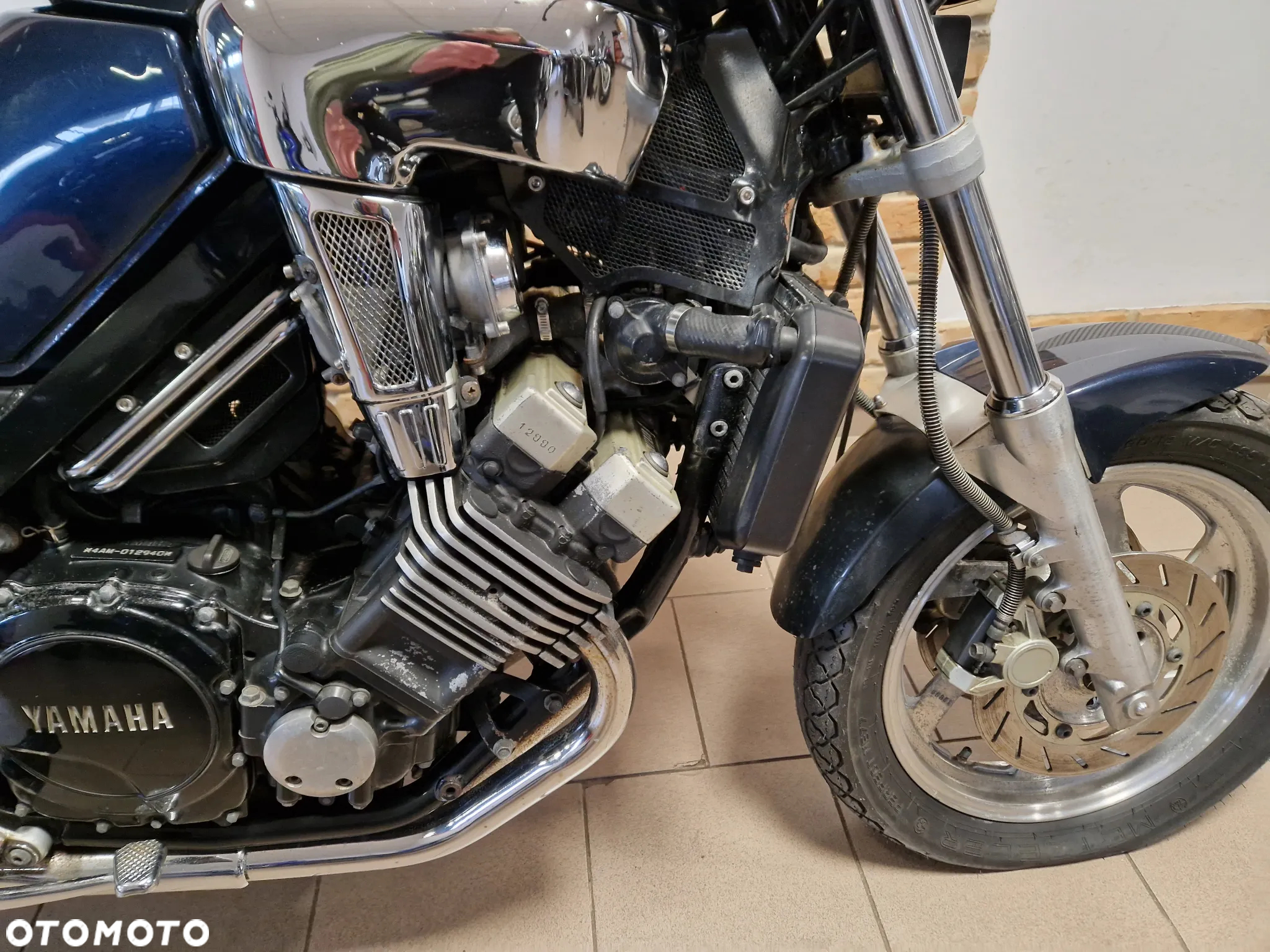 Yamaha FZX - 19