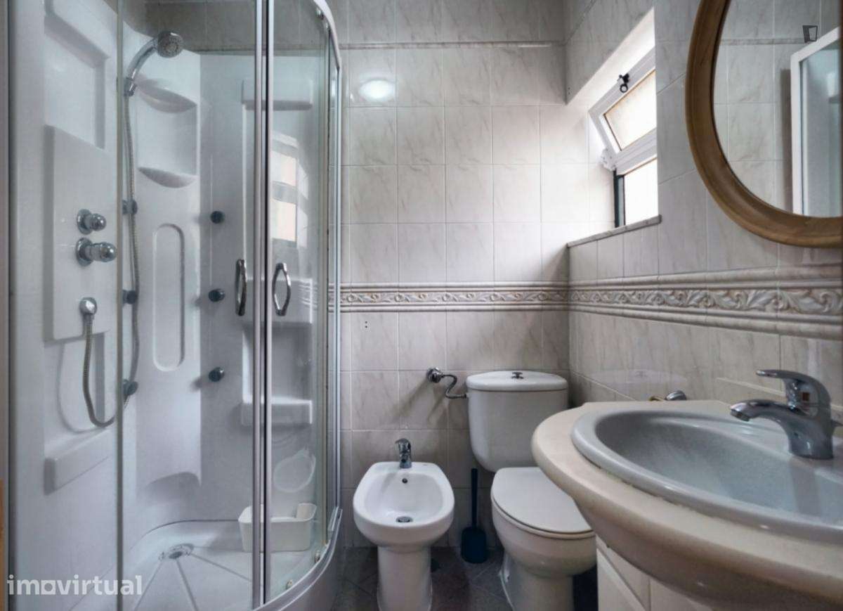 Apartamento com 1 quartos - localizado em Santa Apolónia Lisbon - Grande imagem: 2/13