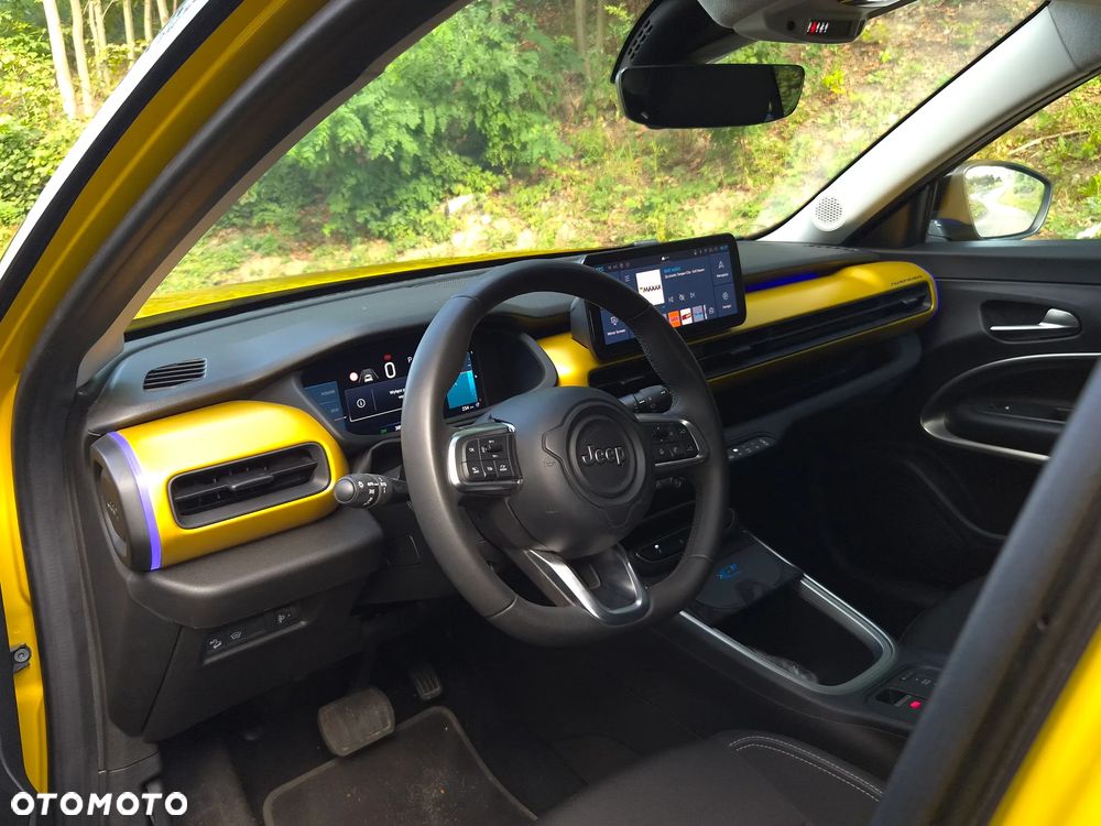Jeep Avenger 54kWh Summit - 10