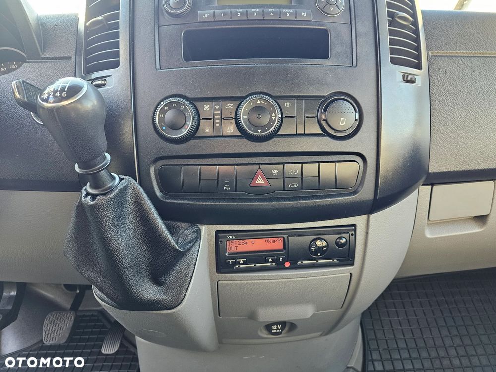 Volkswagen Crafter - 22
