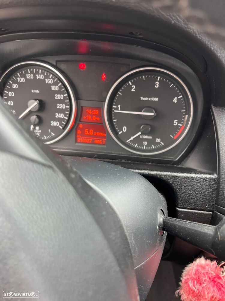 BMW X1 16 d sDrive - 9