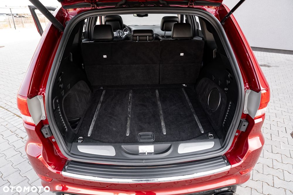 Jeep Grand Cherokee SRT8 - 15