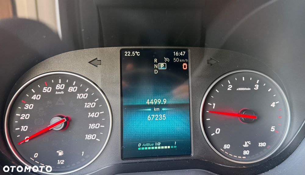 Mercedes-Benz Sprinter L2H2 - 11