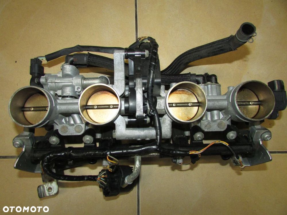 Suzuki GSF 650 Bandit 07-08 przepustnice wtryski TPS - 2