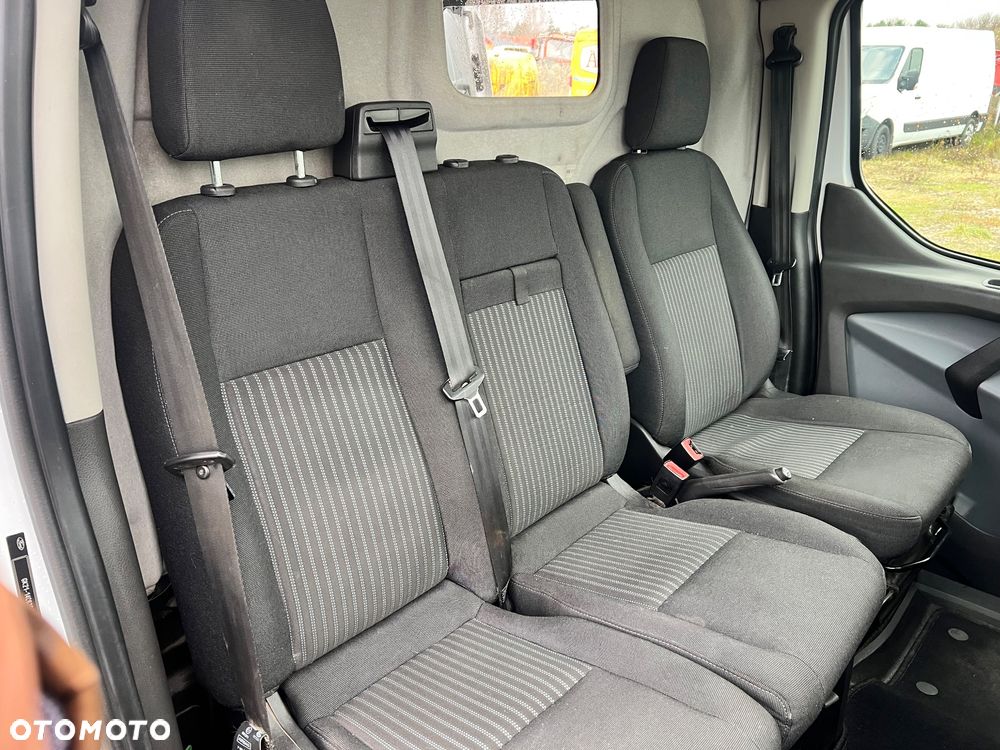 Ford Transit Custom - 8