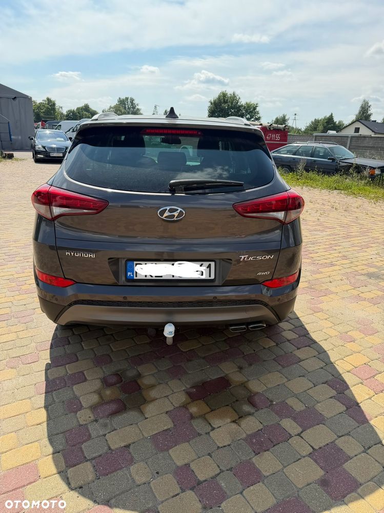 Hyundai Tucson 2.0 CRDI Style 4WD - 6