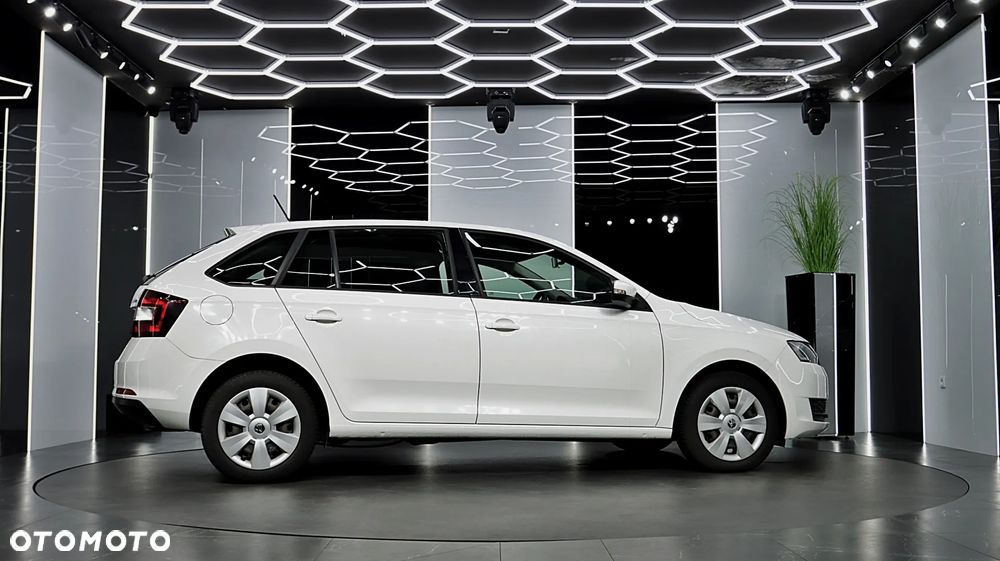 Skoda RAPID 1.0 TSI Active - 11