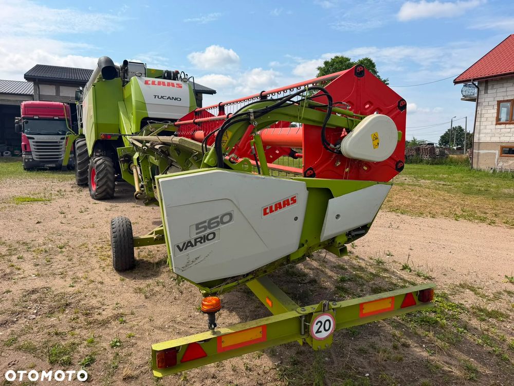 Claas Tucano 420, heder CLAAS VARIO 560, przystawka do kukurydzy CLAAS CORIO 675FC - 25