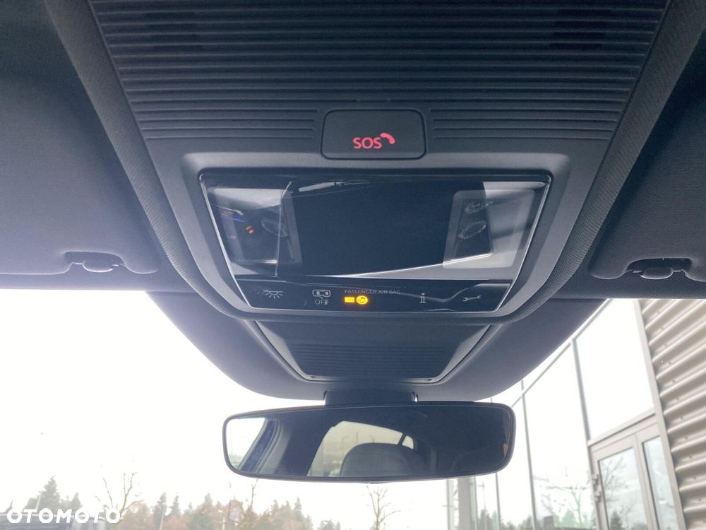 Volkswagen Golf - 28