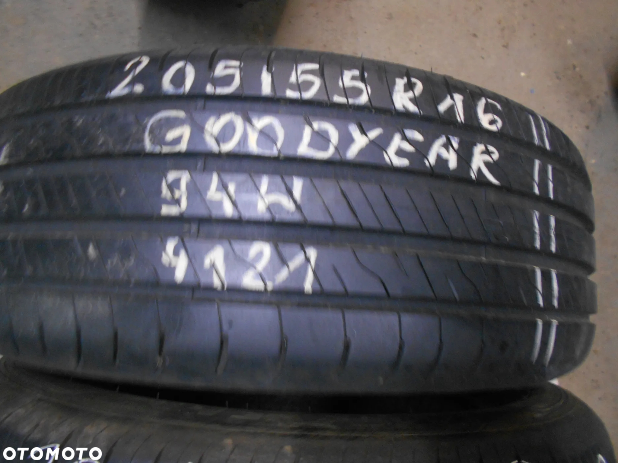 OPONY 205/55R16 GOODYEAR EFFICIENT GRIP PERFORMANCE 2 DOT 0822 / 4121 7.9MM - 2