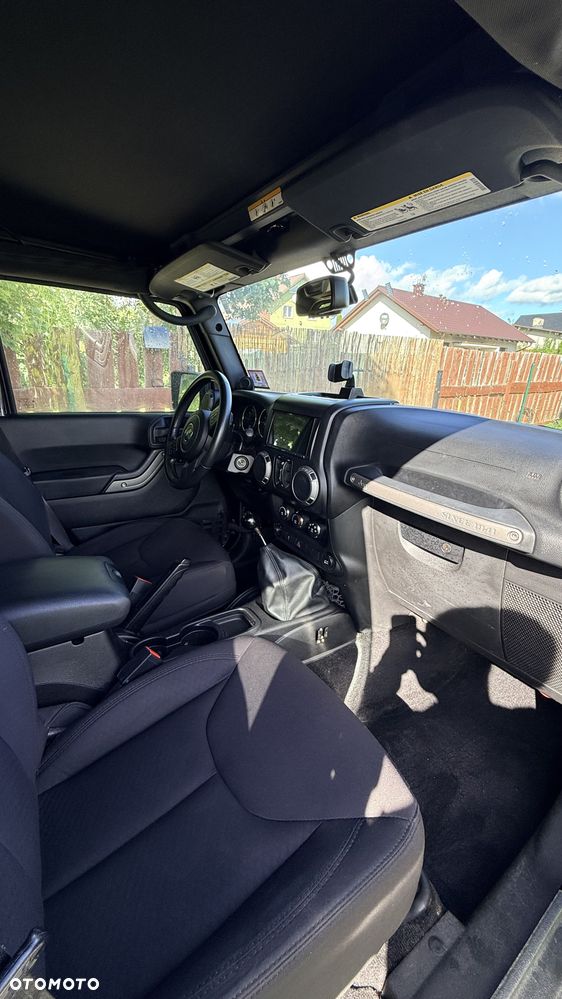 Jeep Wrangler - 18