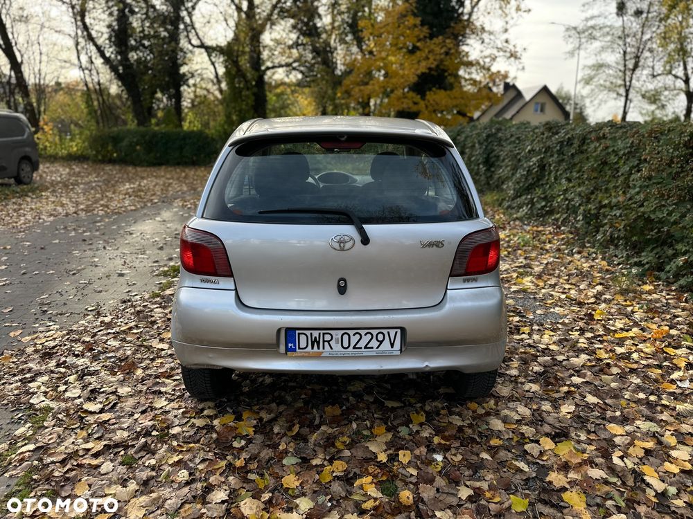 Toyota Yaris 1.3 Luna - 2