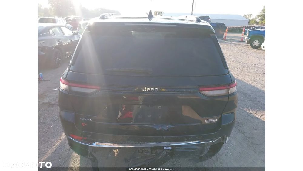 Jeep Grand Cherokee - 14