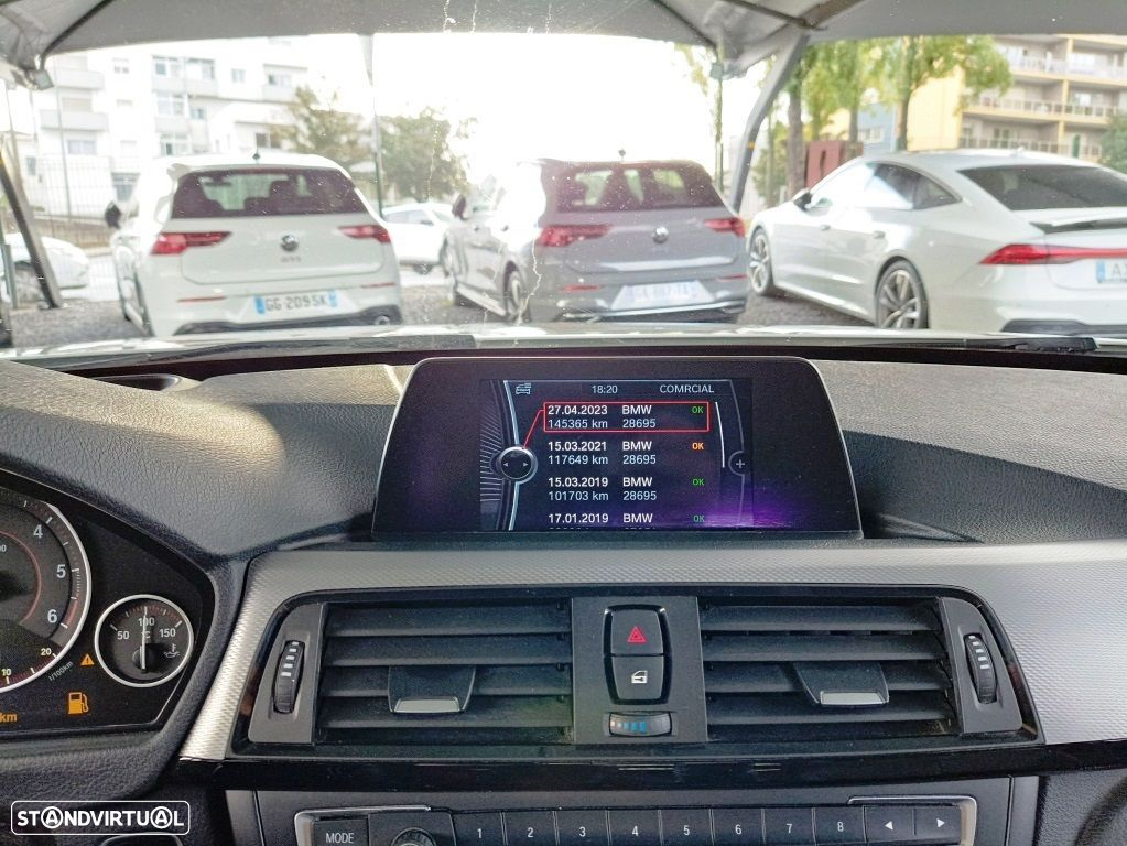 BMW 320 d Auto Pack M - 28