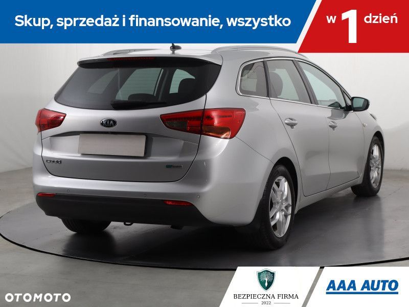 Kia Ceed - 6