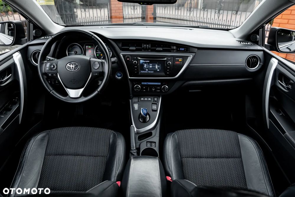 Toyota Auris - 28