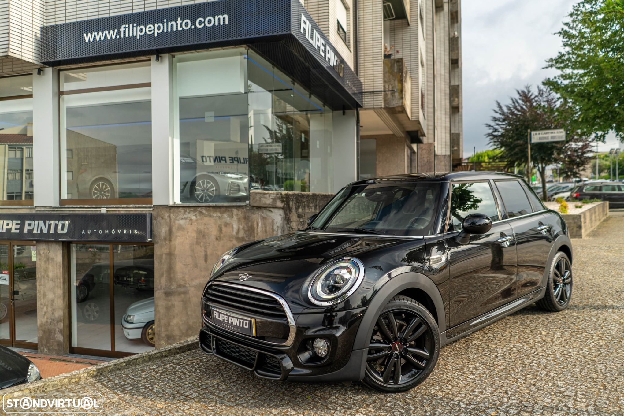 MINI 5 Portas Cooper Auto - 2