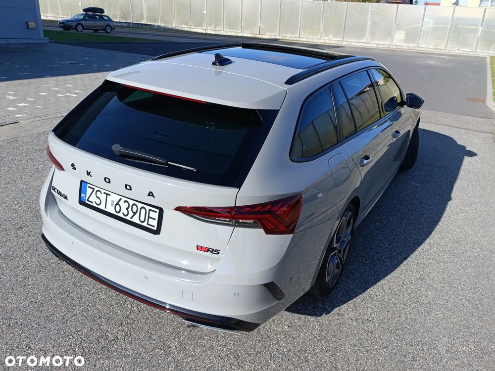 Skoda Octavia 2.0 TDI DSG RS - 6