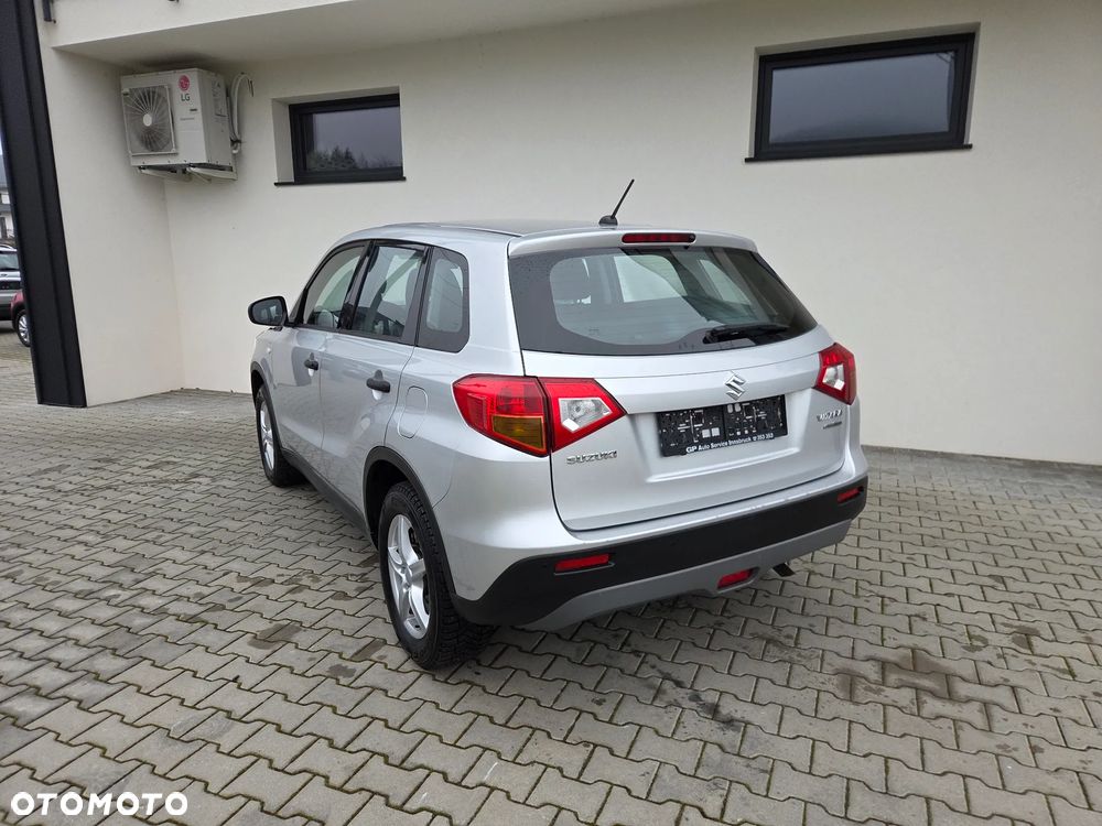 Suzuki Vitara - 3