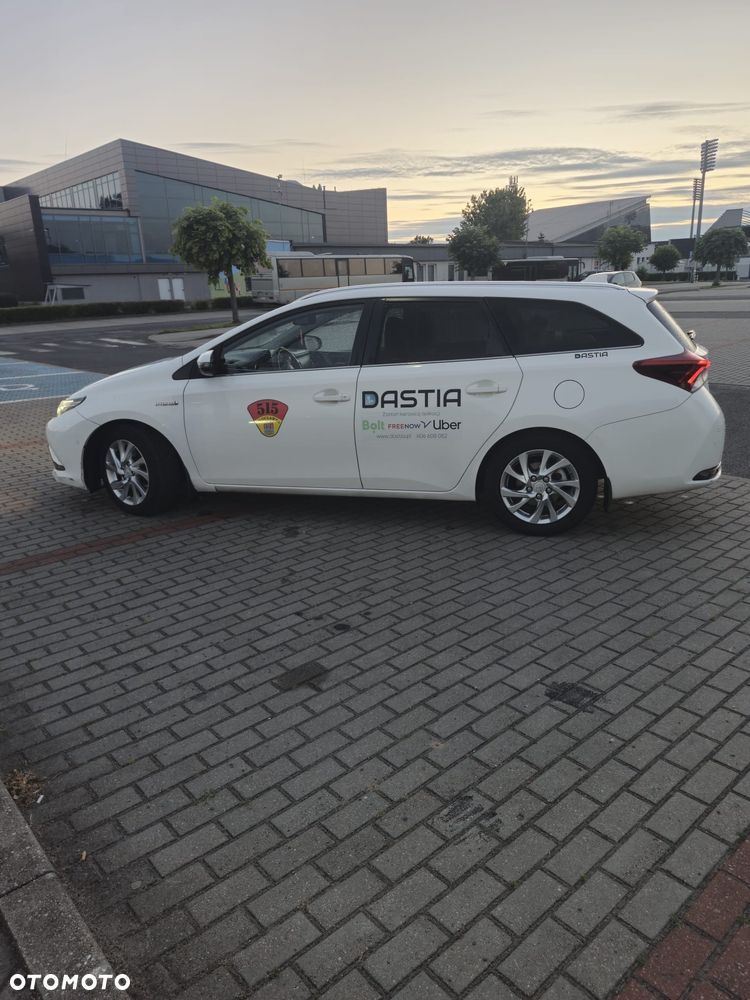 Toyota Auris Hybrid 135 Comfort - 8