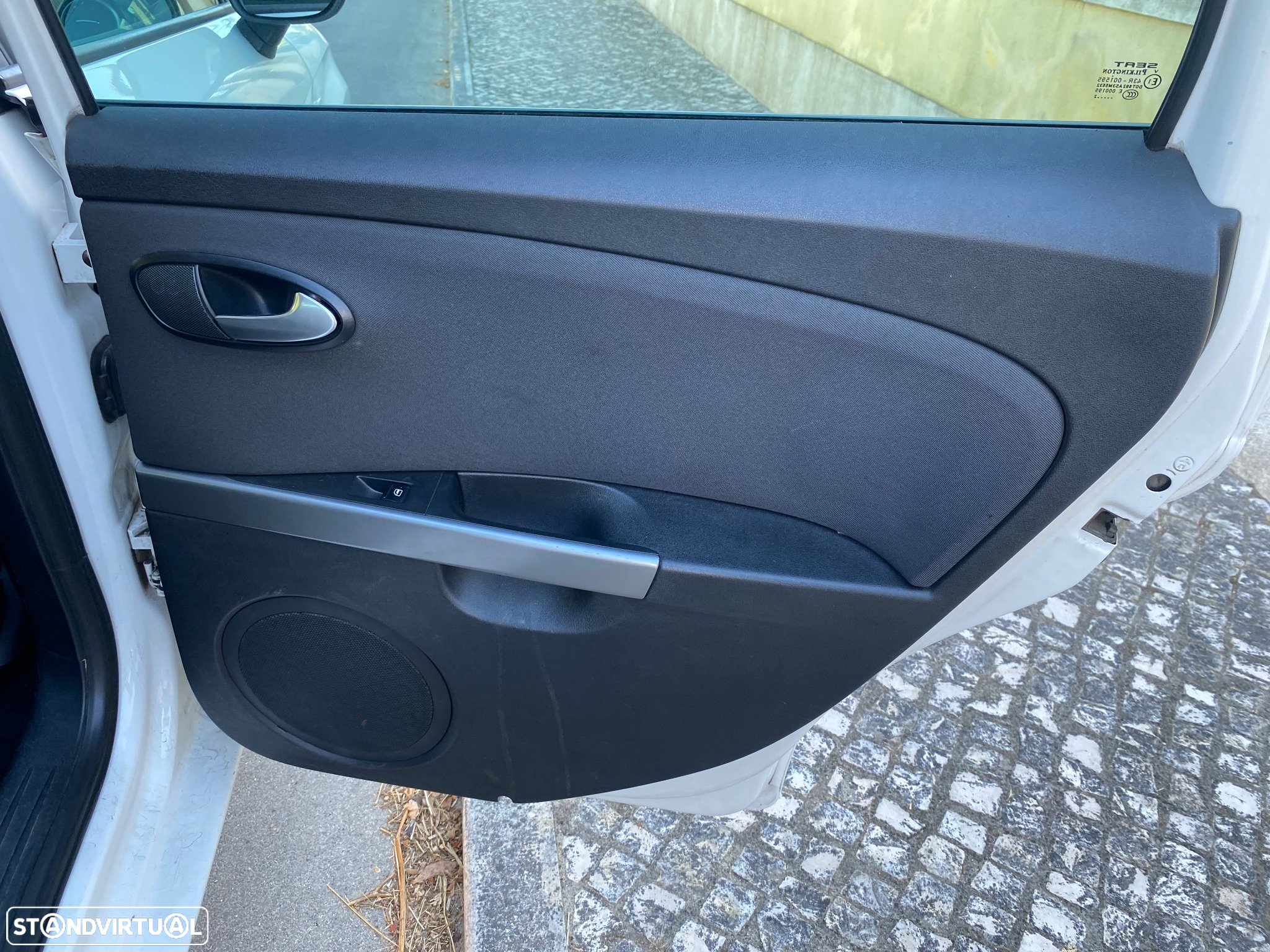SEAT Leon 1.6 TDI DPF E-Ecomotive Style Copa - 13