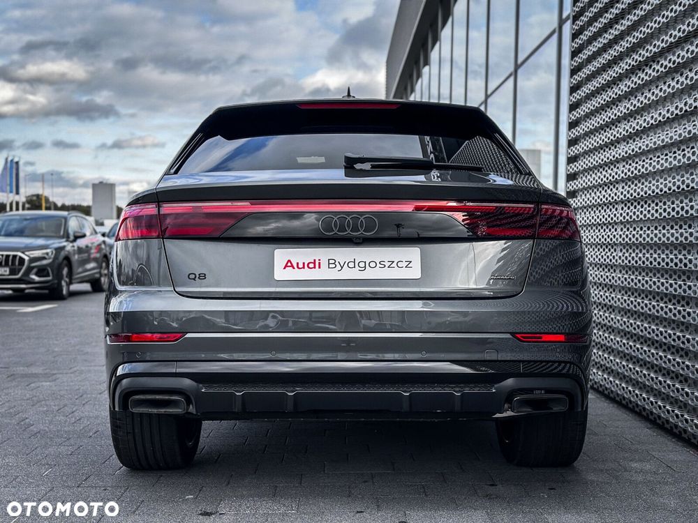 Audi Q8 - 6