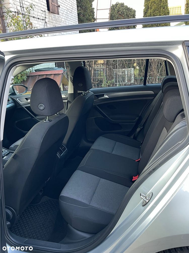 Volkswagen Golf 1.6 TDI BlueMot Trendline DSG - 20