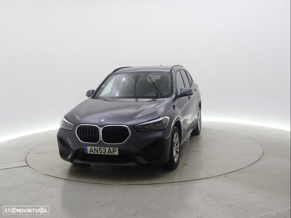 BMW X1 25 e xDrive Corporate Edition - 12