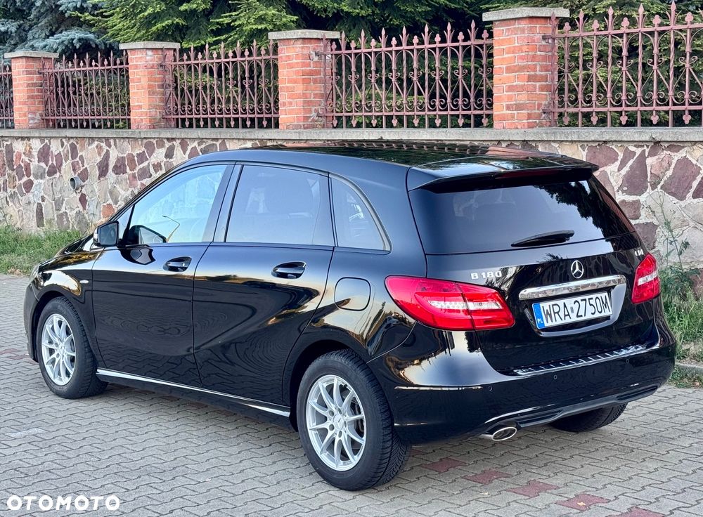 Mercedes-Benz Klasa B 180 CDI (BlueEFFICIENCY) 7G-DCT - 22