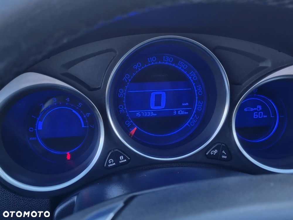 Citroën DS4 e-HDi 110 SoChic - 17