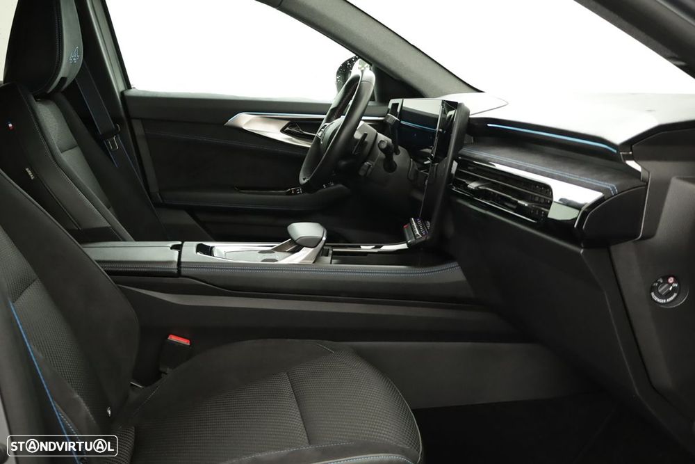 Renault Austral 1.2 E-Tech Iconic Espirit - 23