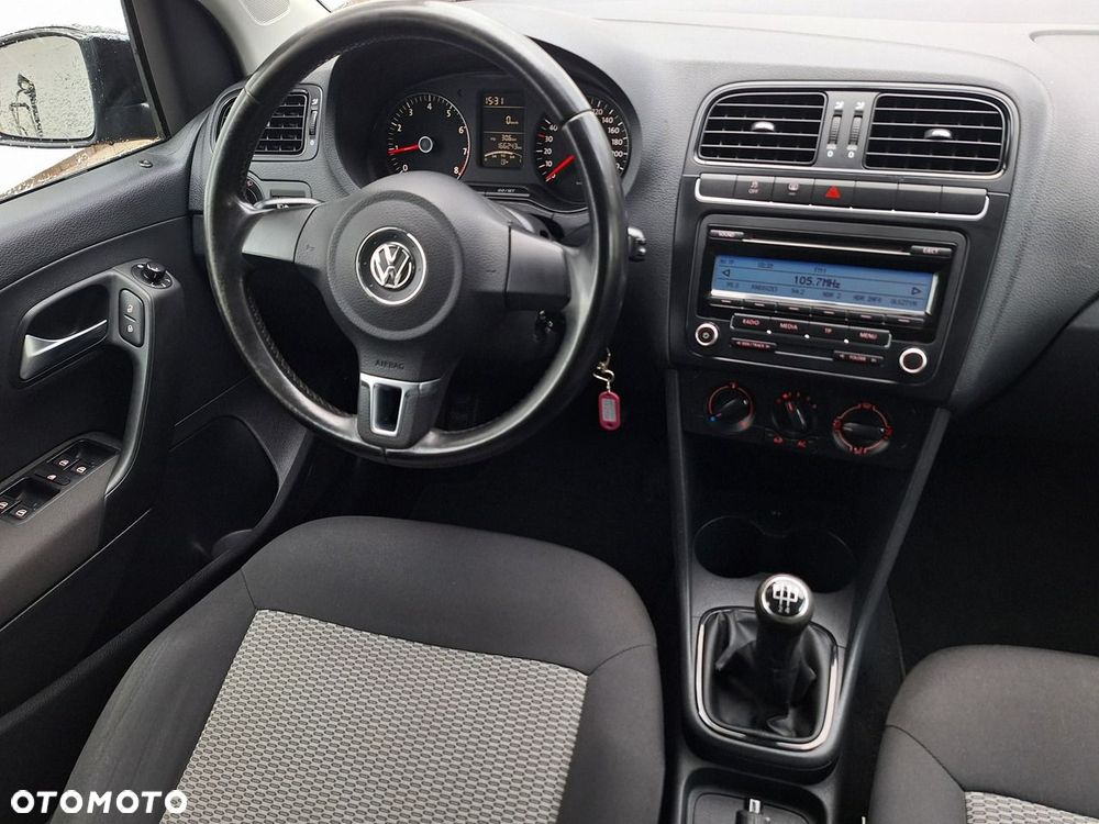 Volkswagen Polo - 10