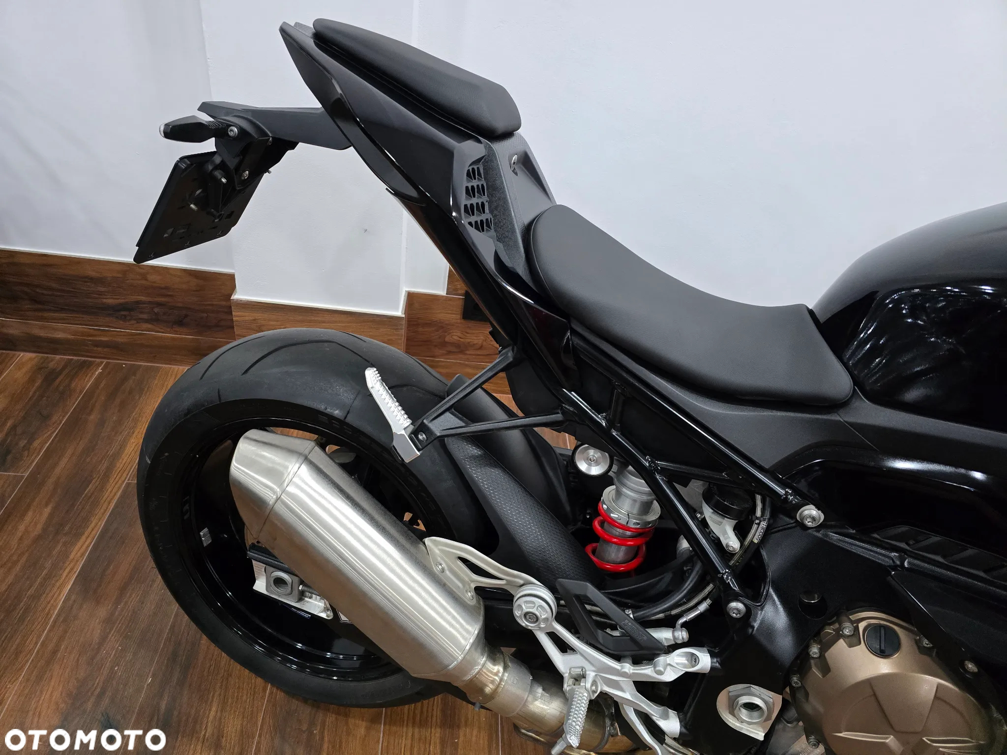 BMW S - 21