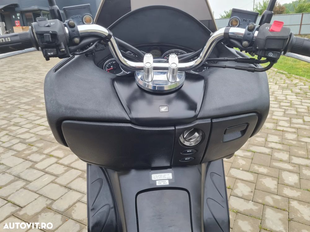 Honda Forza 350 - 11